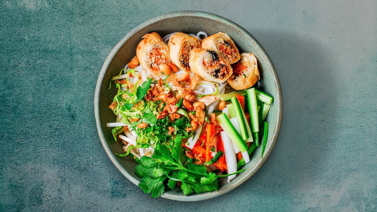 Rice Vermicelli Egg Rolls